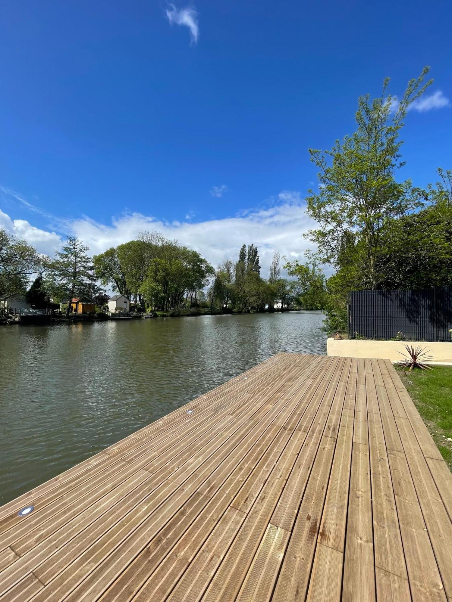 Le Beau Studio Du Bord De L'Eau Le Mans Exterior photo